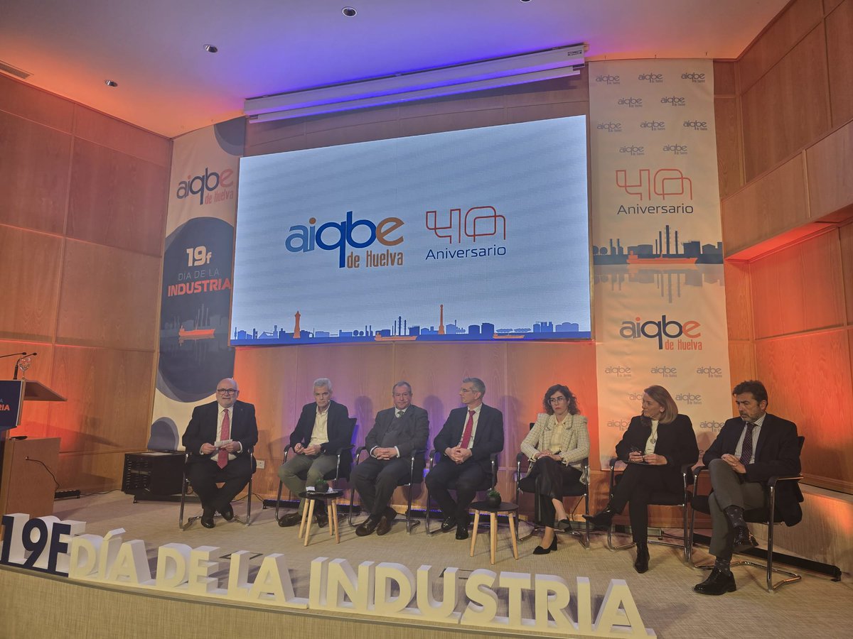 🟢 Nuestro presidente, Juan Manuel Quilón, ha asistido a la <a href="/foehuelva/">FOE</a> para participar del Día de la Industria en Andalucía 2026, junto al consejero de <a href="/IndustriaAnd/">Consejería de Industria, Energía y Minas</a> , Jorge Paradela.

➡️CSIF apuesta por una industria de calidad, segura, verde y condiciones laborales óptimas.