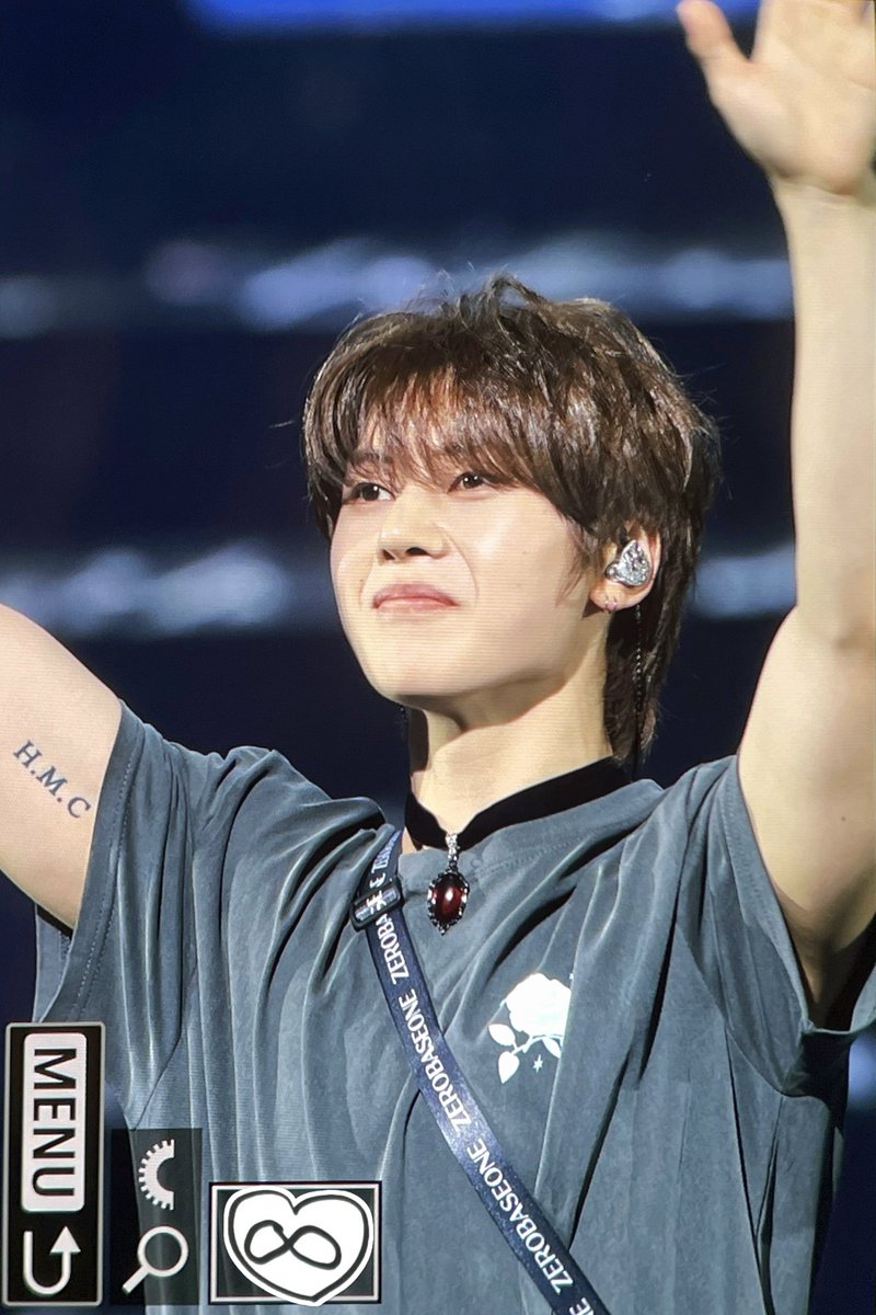 matt_0528_0710's tweet photo. 260219 ZEROBASEONE WORLD TOUR [HERE&amp;NOW] ENCORE IN KANAGAWA

おつかれさま🫳🏻✨
ありがとう🫶🏻🤍

#석매튜 #SEOKMATTHEW #ソクマシュー #ZEROBASEONE #제로베이스원 https://t.co/GhhrVwSa9A