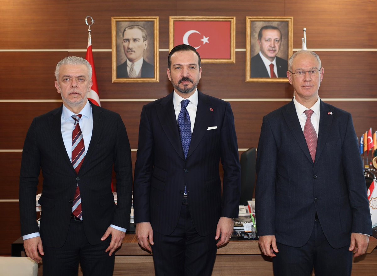 Kuzey Kıbrıs Türk Cumhuriyeti Çalışma ve Sosyal Güvenlik Bakanı ve Ulusal Birlik Partisi Genel Sekreteri Sayın Oğuzhan Hasipoğlu ile KKTC Ankara Büyükelçisi Sayın İsmet Korukoğlu’nu Genel Merkezimizde ağırladık.

Kardeş ülkemizin Türk Dünyası açısından önemini ve bu yıl