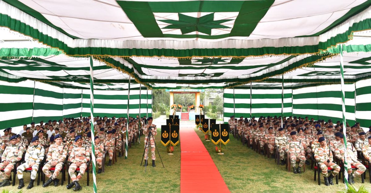 ITBP_official's tweet photo. एस.एस. वाहिनी #ITBP, सबोली (हरियाणा) में नवोदय फाउंडेशन के तत्त्वावधान में POSH Act पर जागरूकता सेमिनार का आयोजन हुआ। इसके अंतर्गत श्री मनीष, अतिरिक्त जिला न्यायाधीश एवं डॉ. ज्योति भदौरिया ने यौन उत्पीड़न की रोकथाम पर महत्त्वपूर्ण जानकारी देकर कार्मिकों को संवेदनशील किया।🇮🇳 https://t.co/RPObqckQBb
