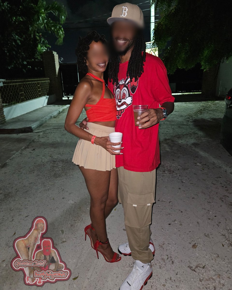 💫 𝔹𝕝𝕒𝕔𝕜 𝕊𝕥𝕒𝕣 💫🍆 tweet media