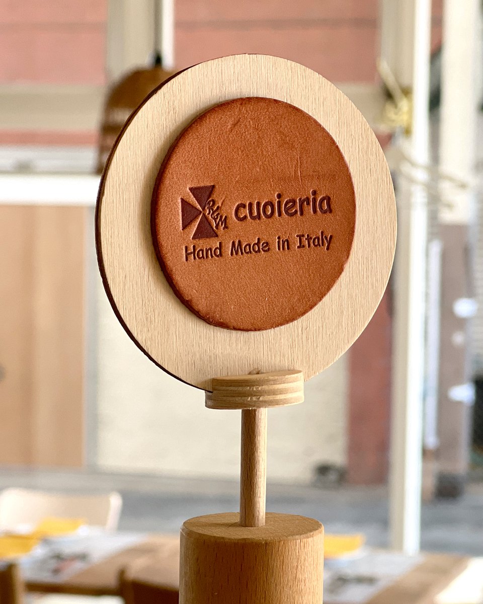 レザークラフトキーホルダー販売のお知らせ】 地中海に浮かぶシチリア