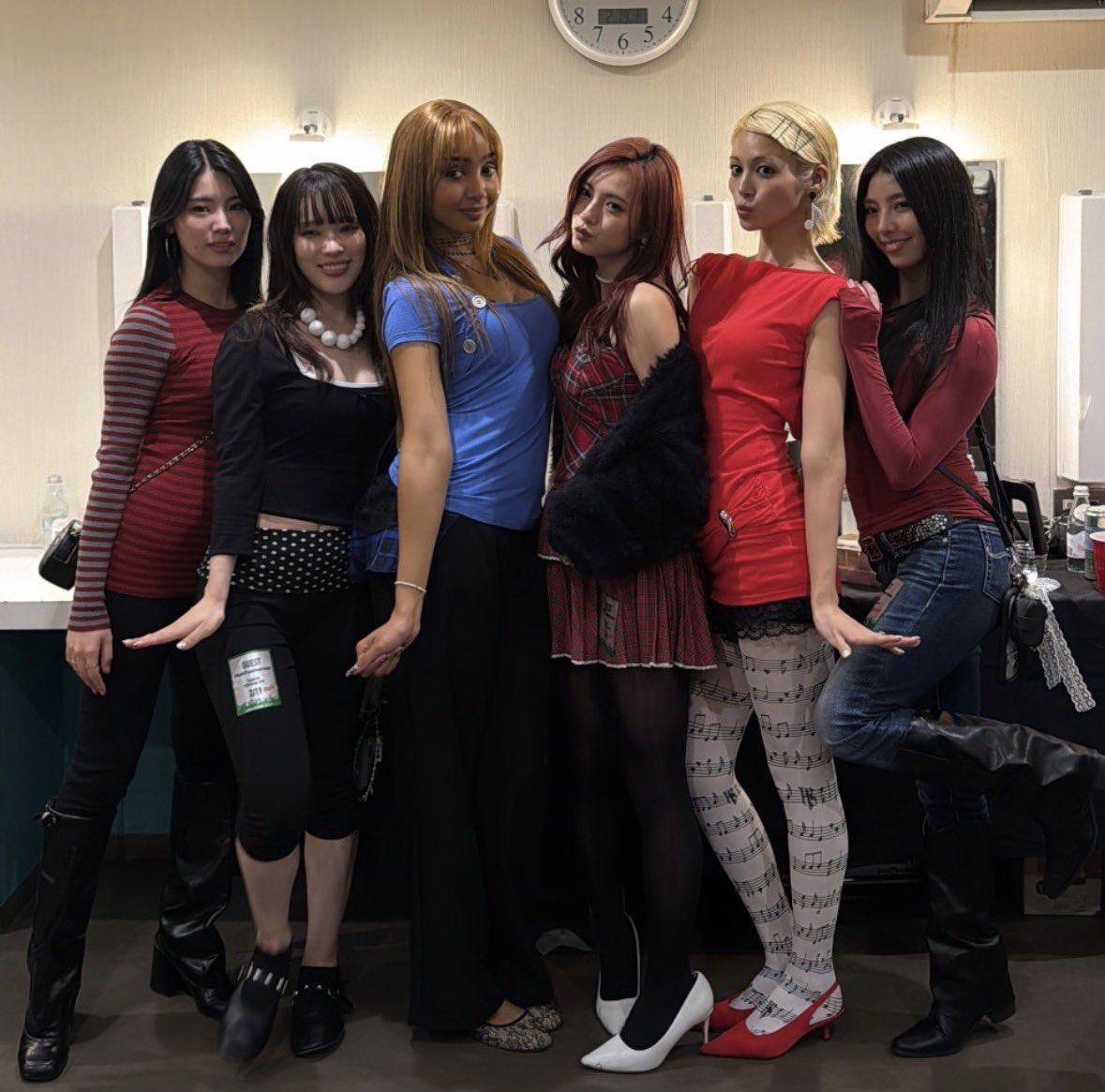 📷: f5ve pictured with PinkPantheress, via her Instagram! 
#f5ve #arf5ve #pinkpantheress