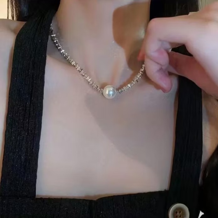 springstar tweet media