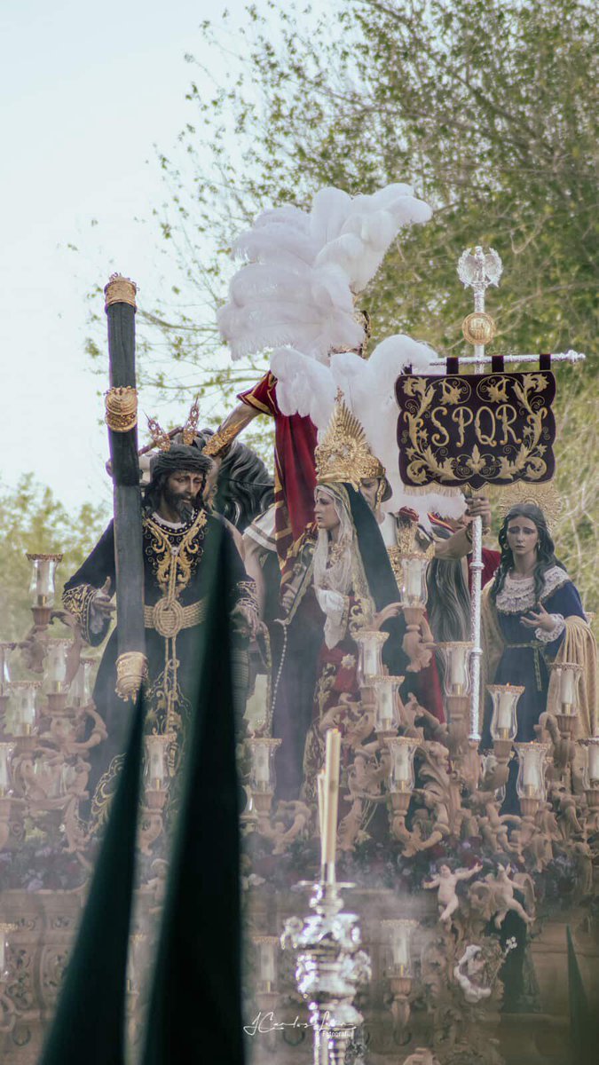 En tan solo 6 𝕁𝕌𝔼𝕍𝔼𝕊 vuelve a zarpar…
“EL GALEÓN DEL DULCE NOMBRE” 💚

✝️ <a href="/granpoderdejaen/">Hdad Gran Poder - Jaén</a> 
📷 Juan Carlos León Moya

#Jaén #SuenaLaEstrella #JuevesSanto