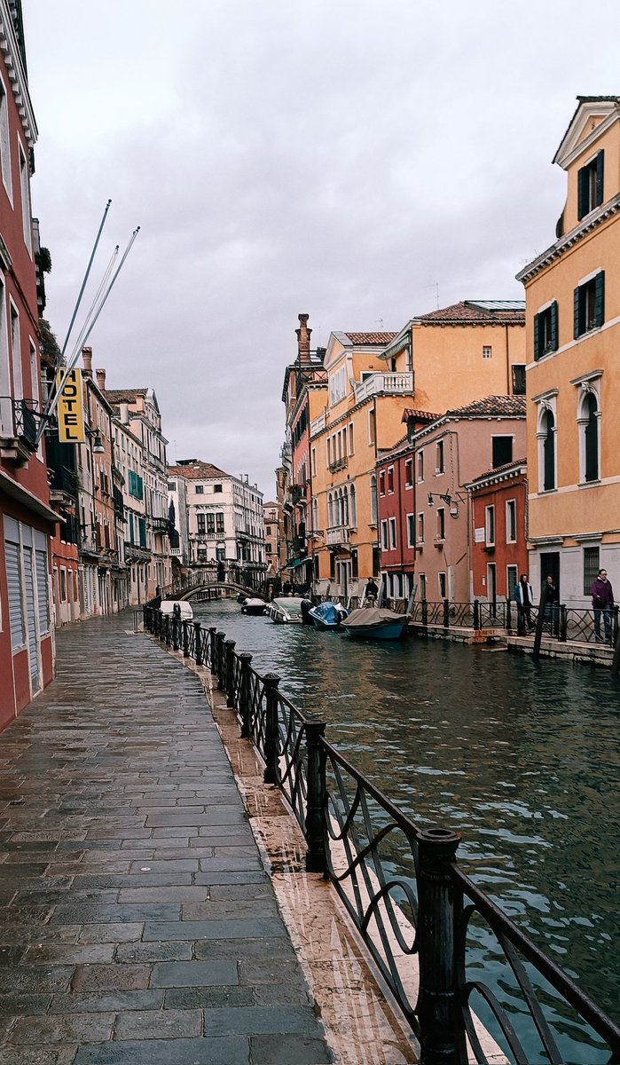 Vento e nuvole. Non spiacevole a dire il vero. #Venezia #19febbraio