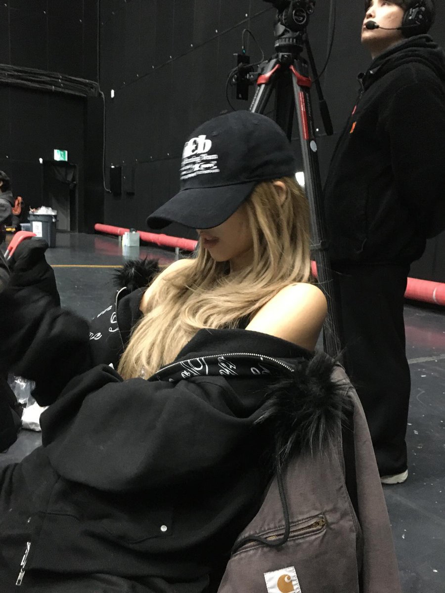 tinycow_y's tweet photo. 래퍼전소연 ㅈㄴ반햇다 https://t.co/WYHOsEqUtM