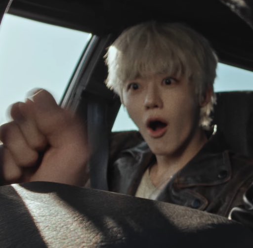 nana ฅ tweet media