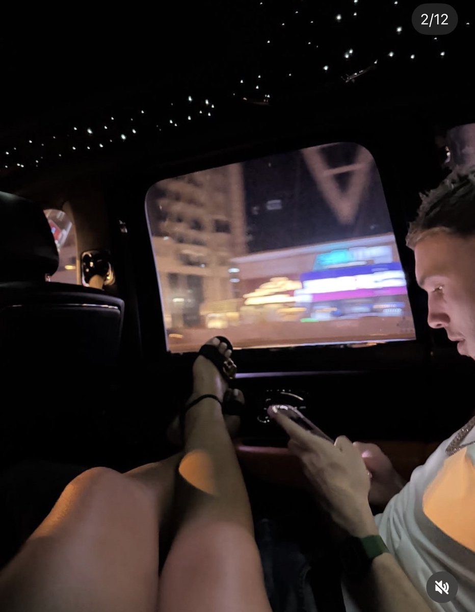 Just Chelsea tweet media