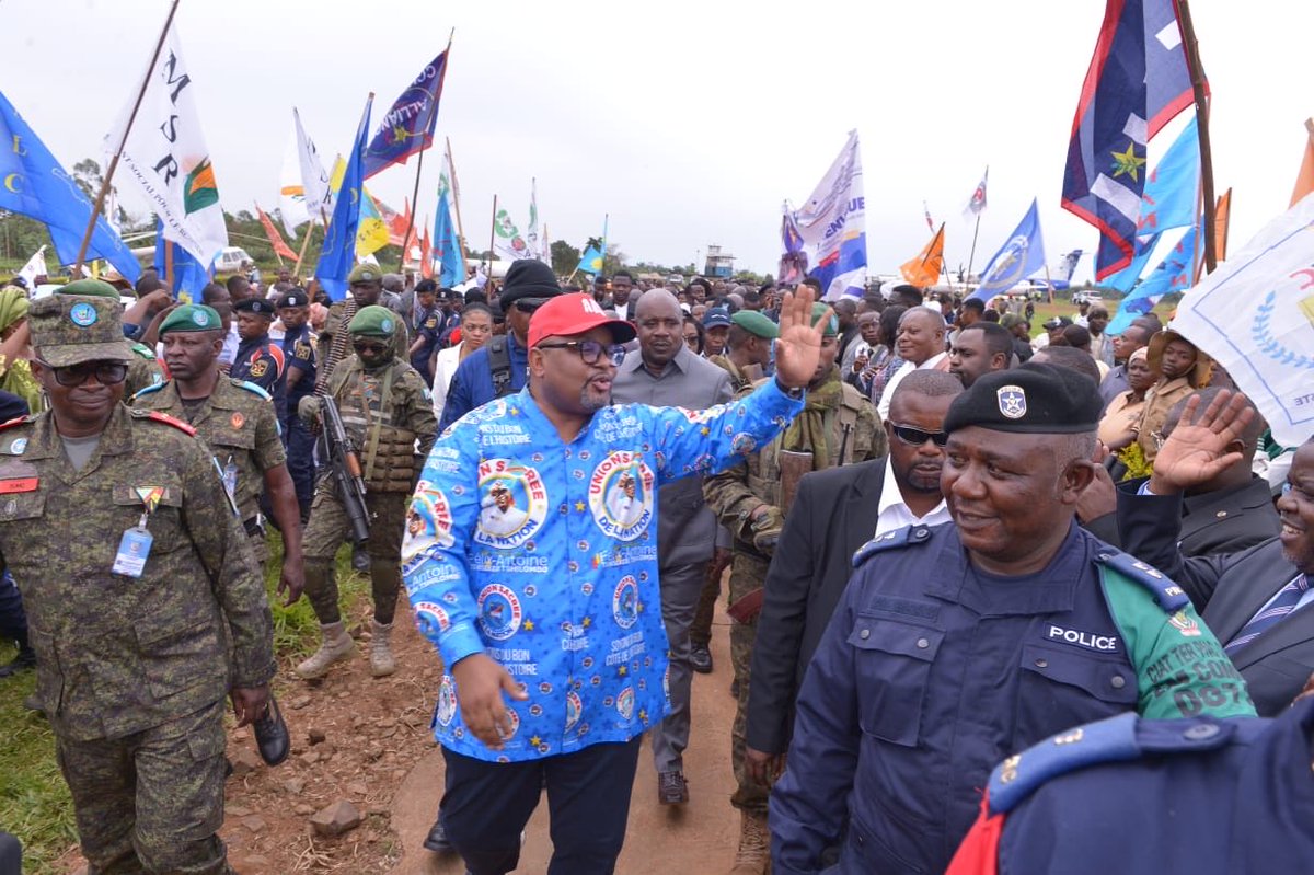 CMoneeko's tweet photo. ✈️ Arrivée historique à Beni – 19/02/2026 !
Le Président de l’Assemblée nationale, Aimé Boji Sangara, est à Nord-Kivu.

🤝 Accueilli par le Gouverneur Militaire Evariste Somo Kalule et la population, il lance sa tournée pour la paix, l’unité et la solidarit https://t.co/H95d4fFdr1