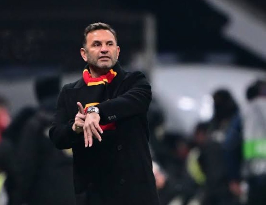 efeuuc's tweet image. atv'de istanbul için iftar vakti yazarken bizim mahallenin imamı ezanı henüz okumamış olursa