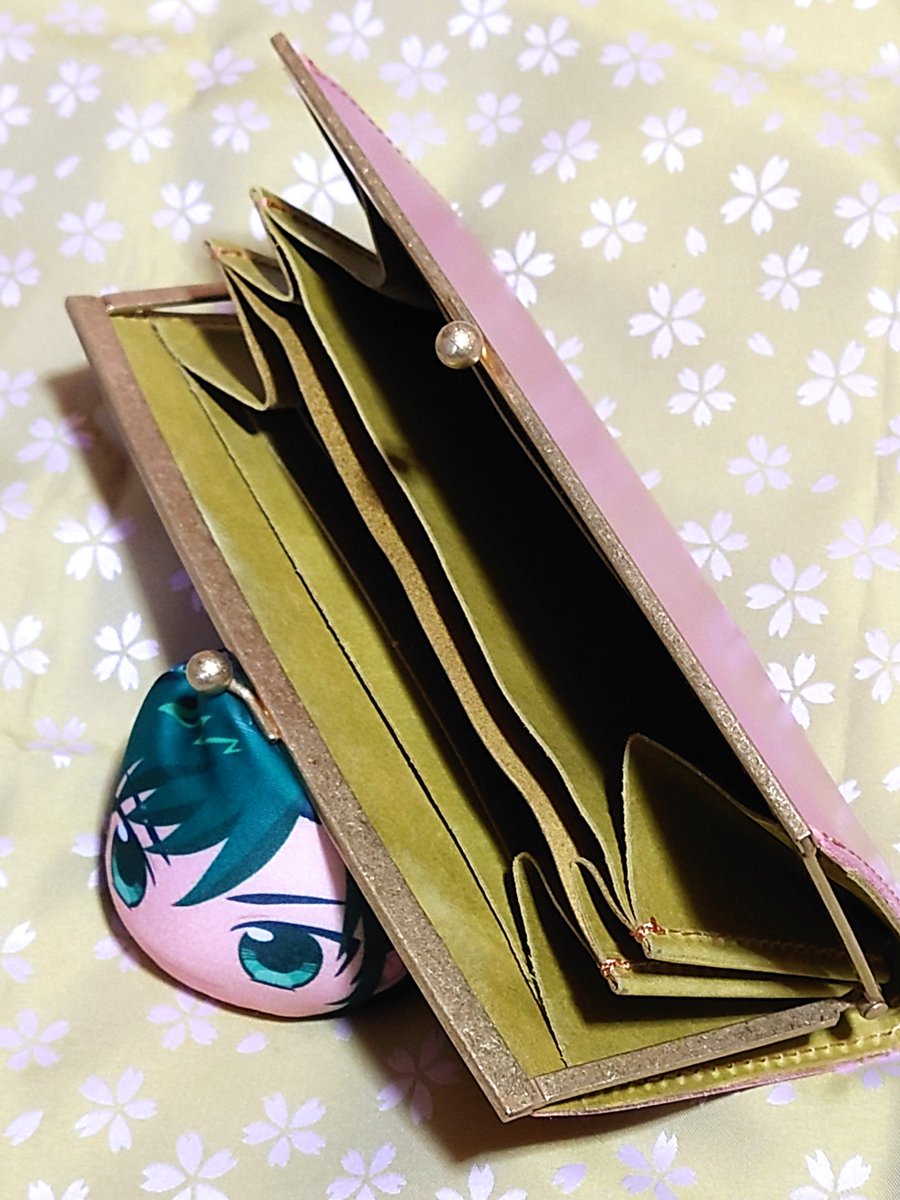 ふぉろわーのお財布自慢会があったと聞きつけて(時差)