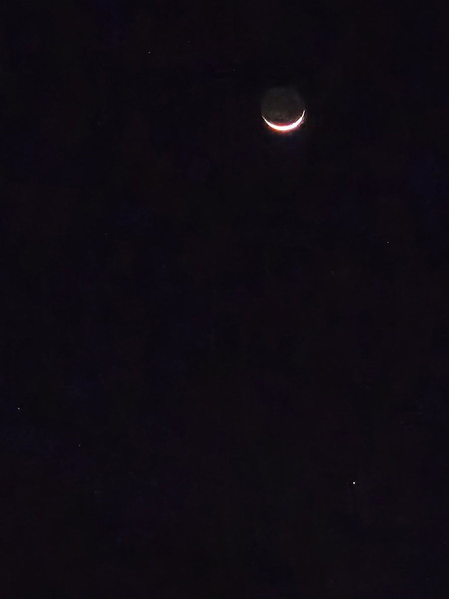 BDaiou's tweet photo. ヤリイカ釣りに行ったけど、釣れませんでした。月や星が綺麗でした。 https://t.co/hLrZCj5Iek