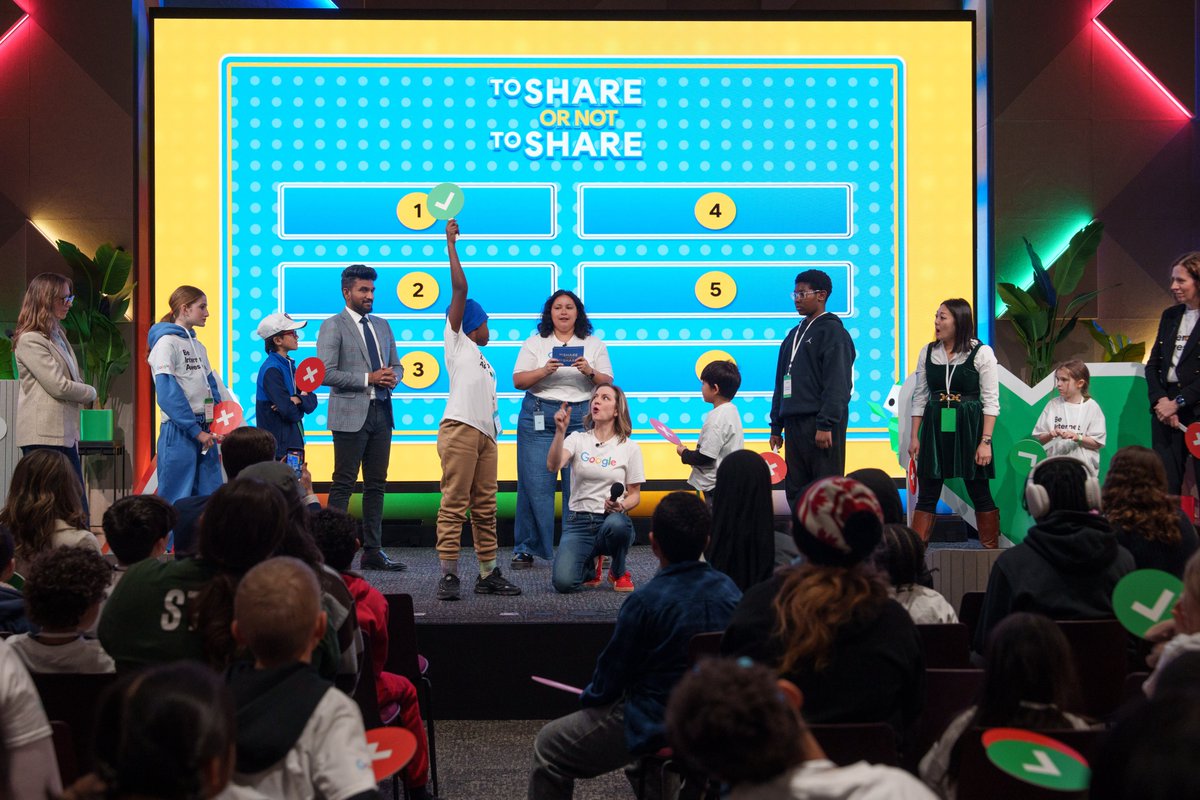 Google Canada tweet media