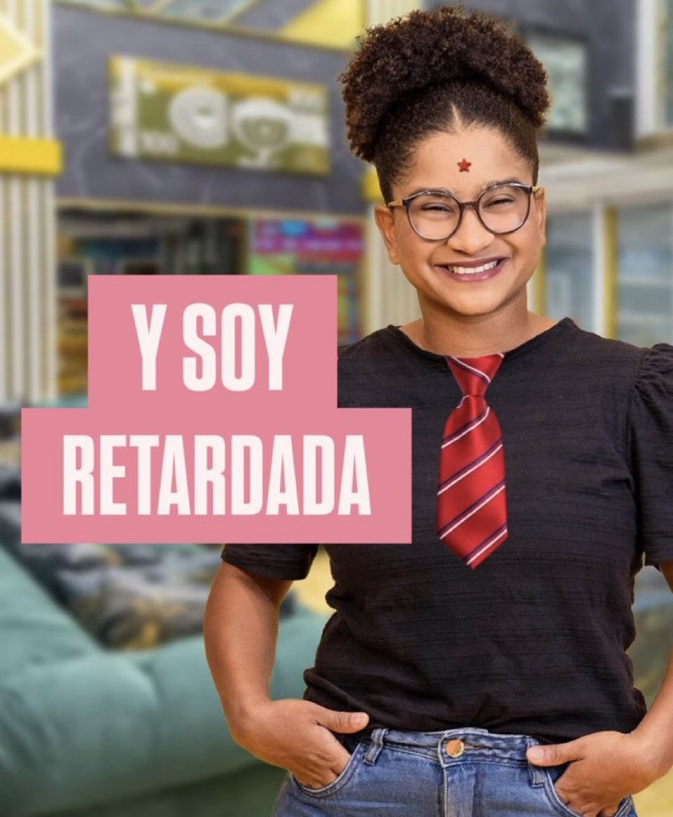 nada melhor que acordar e ver essa esquizo sendo atacada no instagram