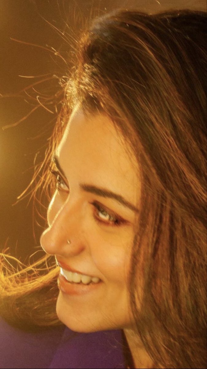 HappinessTeena's tweet photo. Beauty 

#RidhiDogra
#The50 
#RidhiRulesThe50
@iRidhiDogra https://t.co/lGttZymQIG