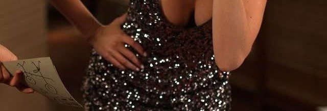 Let's tap and get a kiss from Ana de Armas.