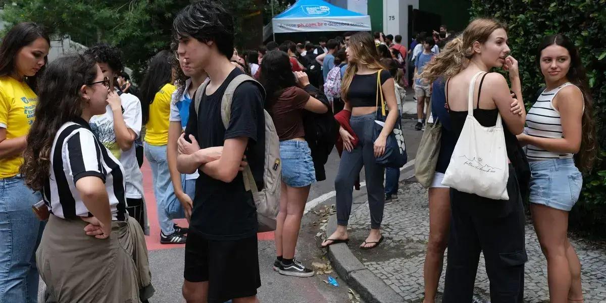 Pé-de-Meia Licenciaturas inicia pré-inscrições para 2026 com 12 mil bolsas educta.online/pe-de-meia-lic…