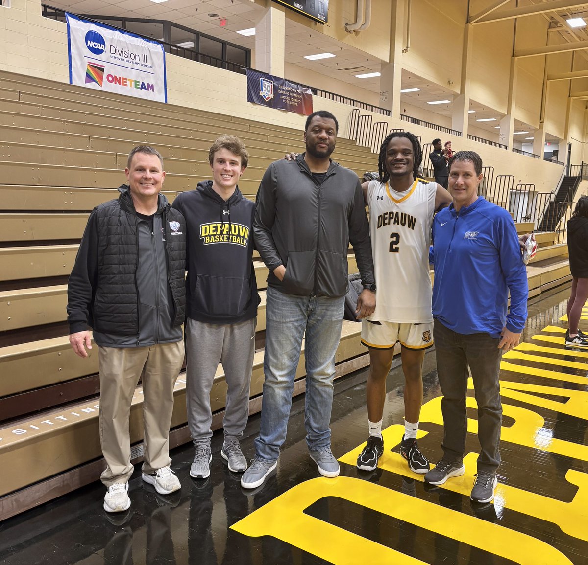 HSE Royals Basketball tweet media