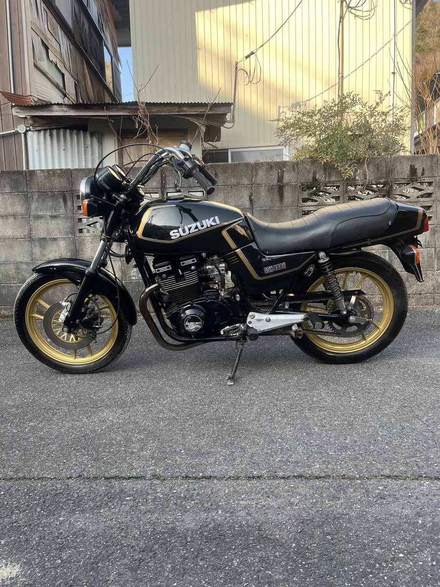 shogoo420's tweet photo. 車両販売
GSX400E ゴキ
輸入新規登録済み
車検R10年10月　残り2年7ヶ月あります
現車確認出来ます
値段は90万円
#バイク売ります
#バイク買います
#GSX400E
#ザリ
#ゴキ
#cbx
#cbr https://t.co/0pecaweSCB