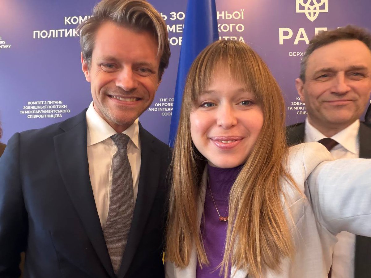 LisaYasko tweet picture