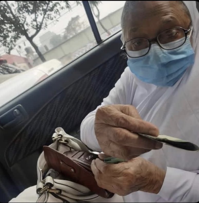 Grandma’s always have money but never got a job 😂😂