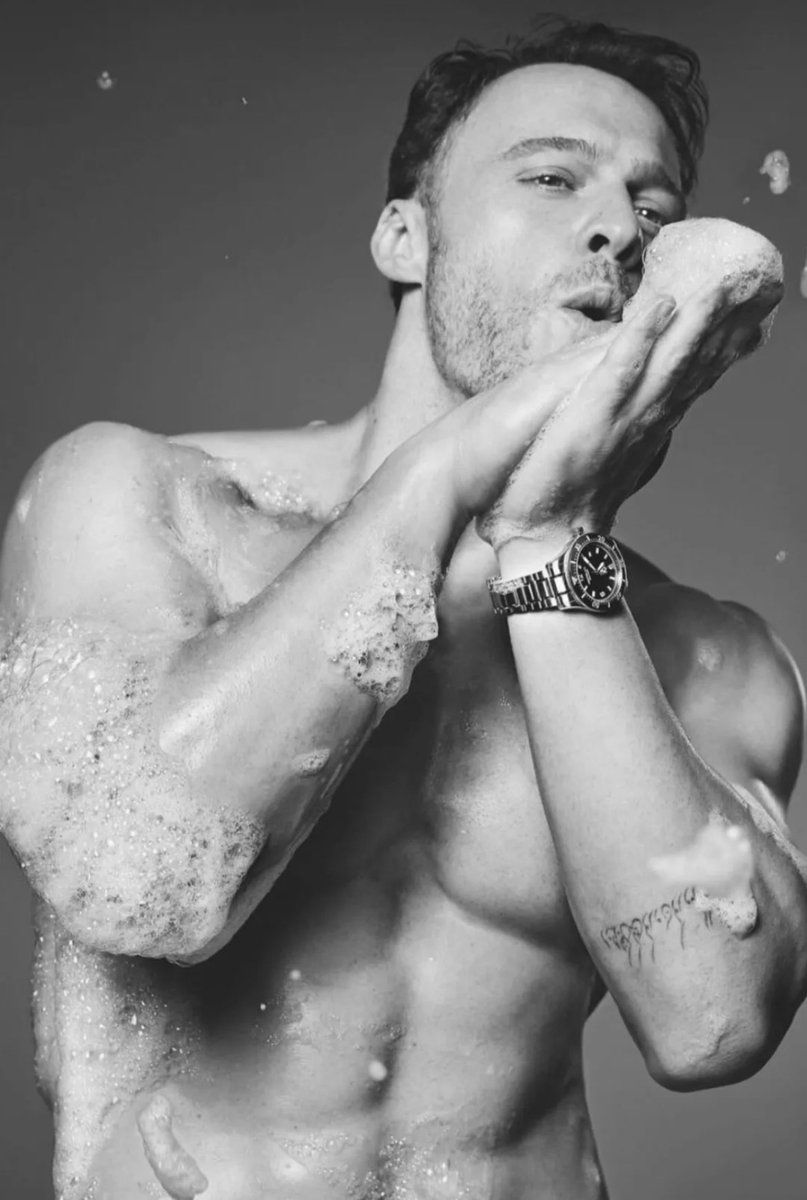 Supportiamo Kerem ❤️
Metti like per la classifica Adba, ritwitta per diffondere l’amore per lui…rispondi con la tua foto…e se non ti va, fai un post tuo ma non scordarti mai il suo # ! 🙏
Ogni giorno…un argomento diverso 🥰
Oggi: il tatuaggio di KeremB ❤️
#KeremBürsin