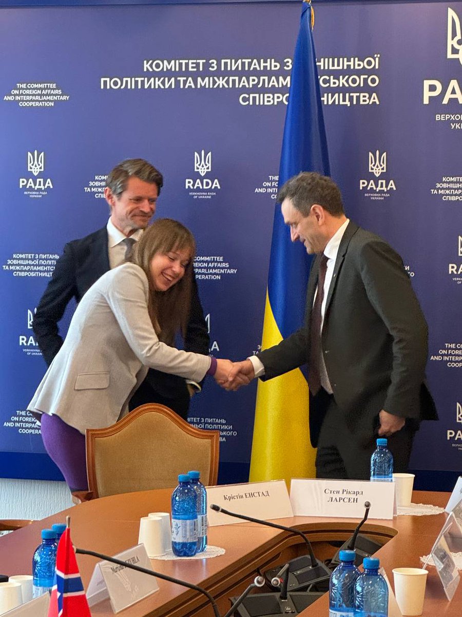 LisaYasko tweet picture
