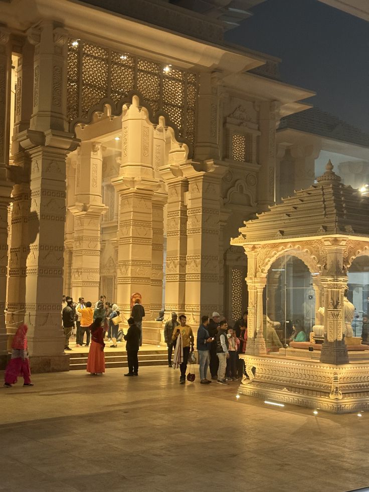 AmeyKulkarni_21's tweet photo. This dude hates Ayodhya from the bottom of his heart

Never leaves a chance to demean the city 

Meanwhile our beautiful Ayodhya city- https://t.co/Hs2YznaEvQ