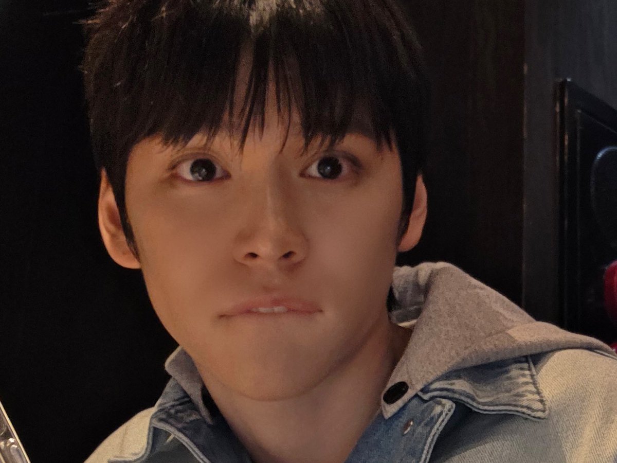 who is crying just bcs of eunseok’s teeth…..