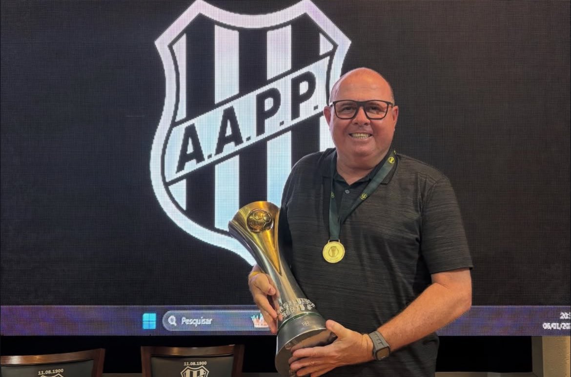 ⚫️⚪️🔴 Santa Cruz e Marcelo Fernandes voltaram a conversar. Clube e treinador, nesse momento, ainda não avançaram nas tratativas.

Pelo que apurei, o treinador está empolgado com um possível acordo.

Enquanto não define próximo clube para comandar, Marcelo segue em Santos/SP.