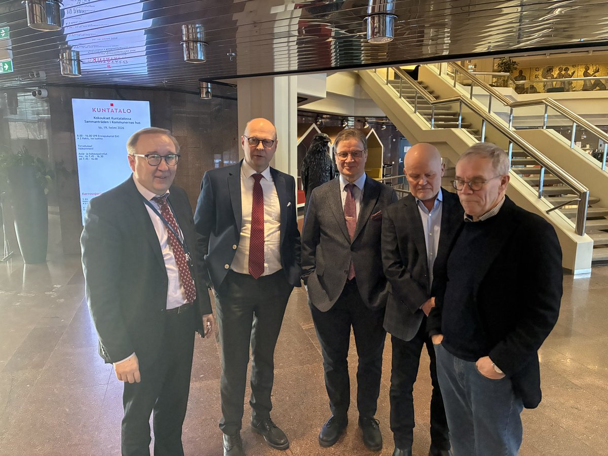 Timo Reina tweet media