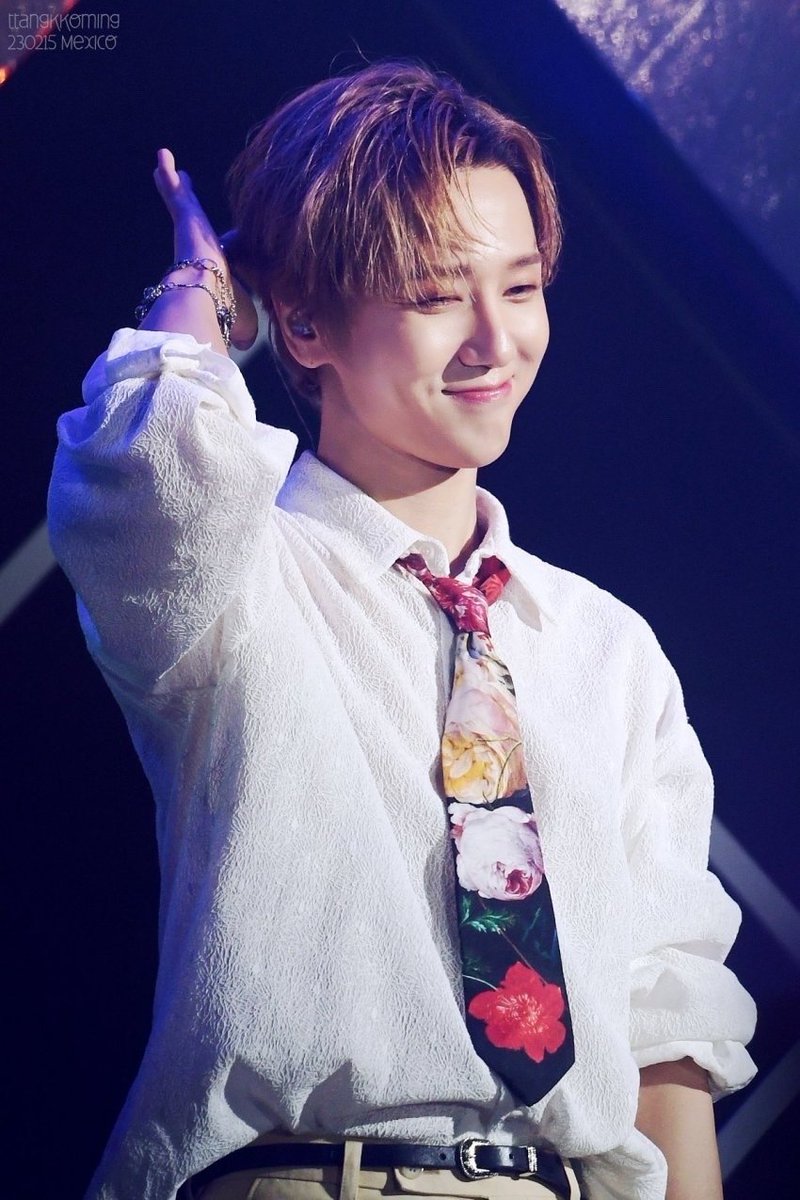 오빠 이제 잘 시간이야ㅋㅋ
#예성 #yesung