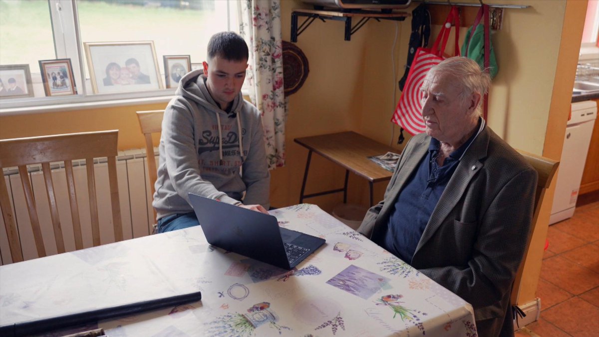 RTENationwide's tweet photo. Meet Michael Cronnolly from Co Mayo who made his first flute from a cartwheel spoke in his garden shed almost 50 years ago. Today, his handcrafted instruments are being played in sessions &amp; on stages around the world on #RTENationwide Friday 20th February @RTEOne 7pm @MayoHour RT https://t.co/969uzFpf89