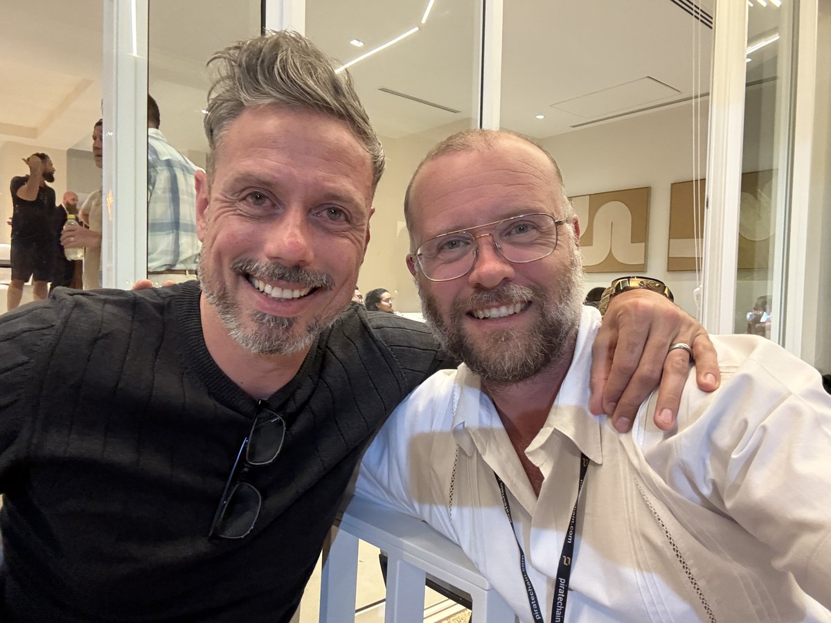 Curtis Stone tweet media