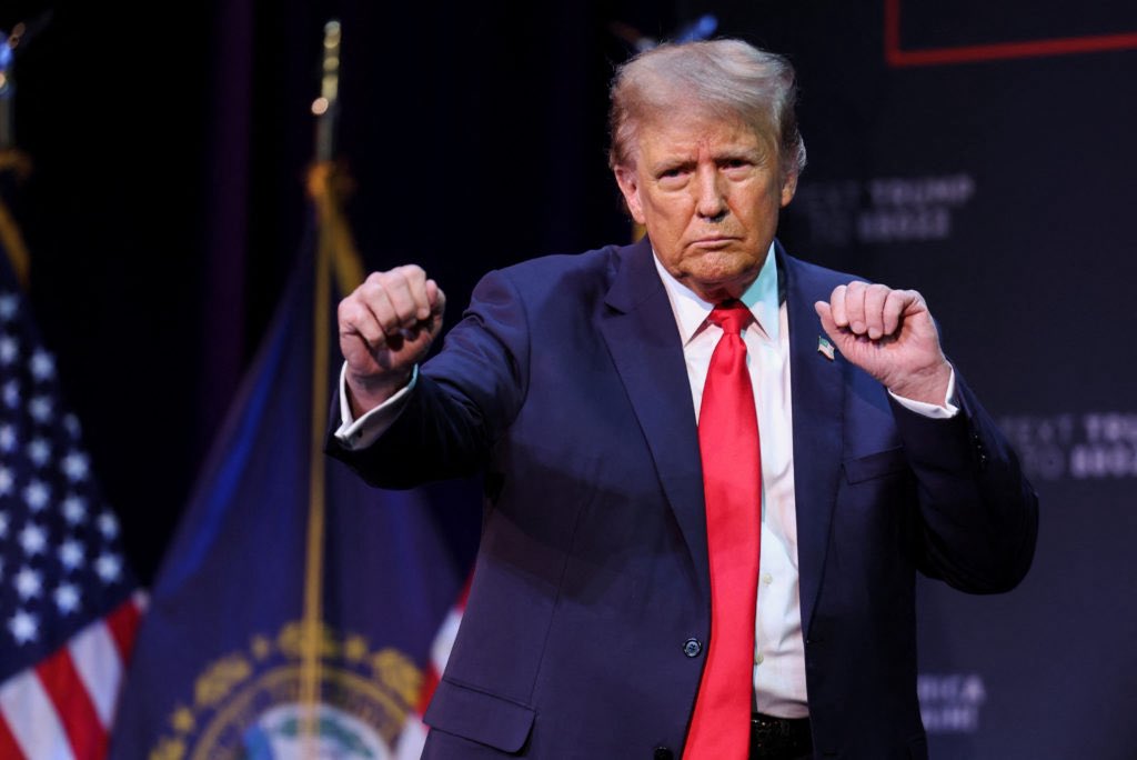 🚨 JUST ANNOUNCED: President Trump’s approval rating just CRUSHED expectations +4 nationwide!

50% APPROVE

46% DISAPPROVE

That’s HIGHER than his 2024 victory margin. The people are speaking LOUD.

Dems in full meltdown mode, they thought the hate would stick. 

Trump delivering