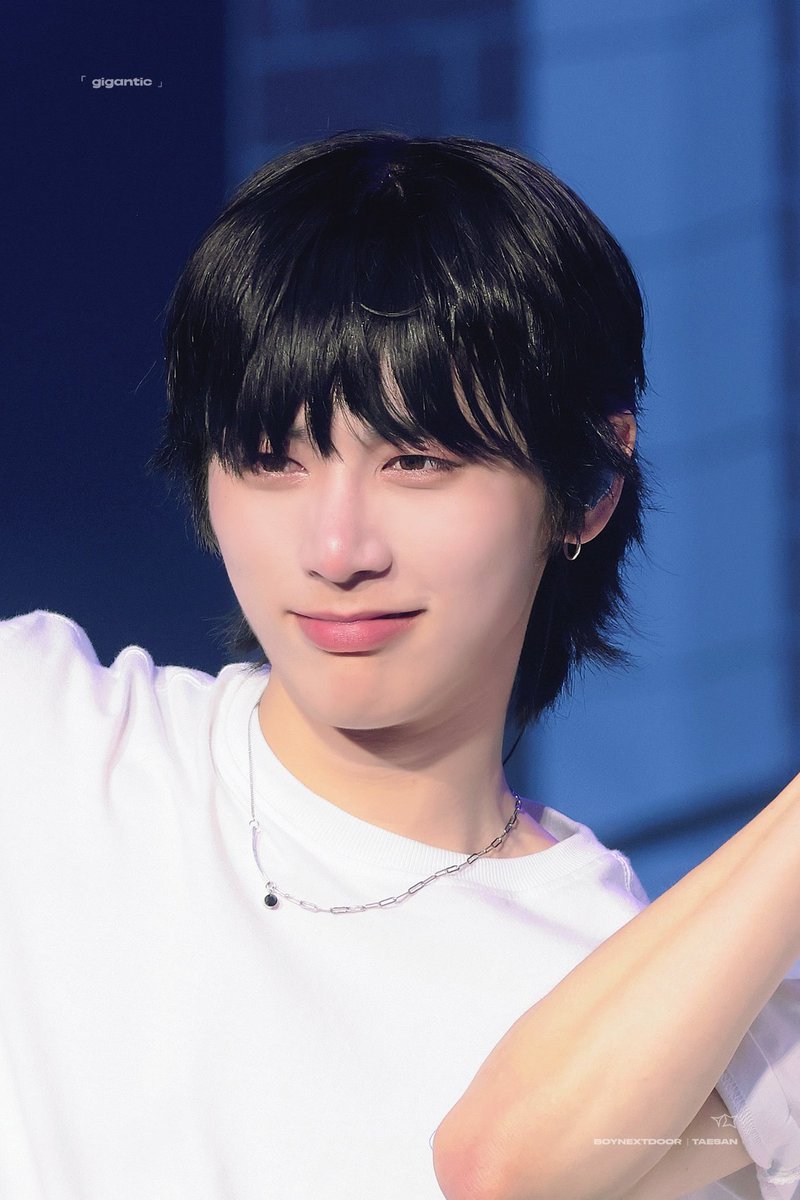 ᴅᴇᴡʏ(듀이..) tweet media