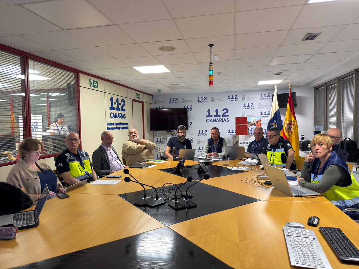 El Comité Científico del PEVOLCA confirma que la reciente actividad sísmica no incrementa la probabilidad de erupción a corto ni a medio plazo en #Tenerife

Más información⬇️
www3.gobiernodecanarias.org/noticias/la-re…