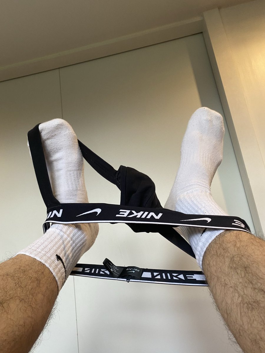 Tom HoeK tweet media