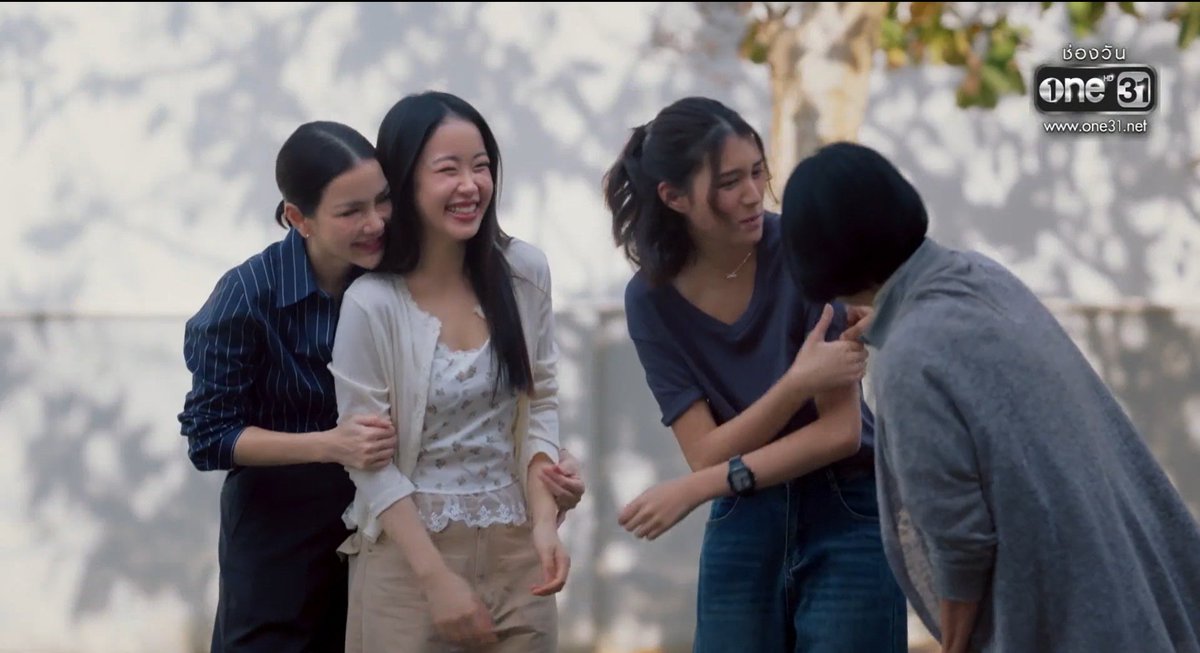 เจนเนตรยิ้มน่ารักกกกก  #ศักดินาวิทยาลัยตอนจบ