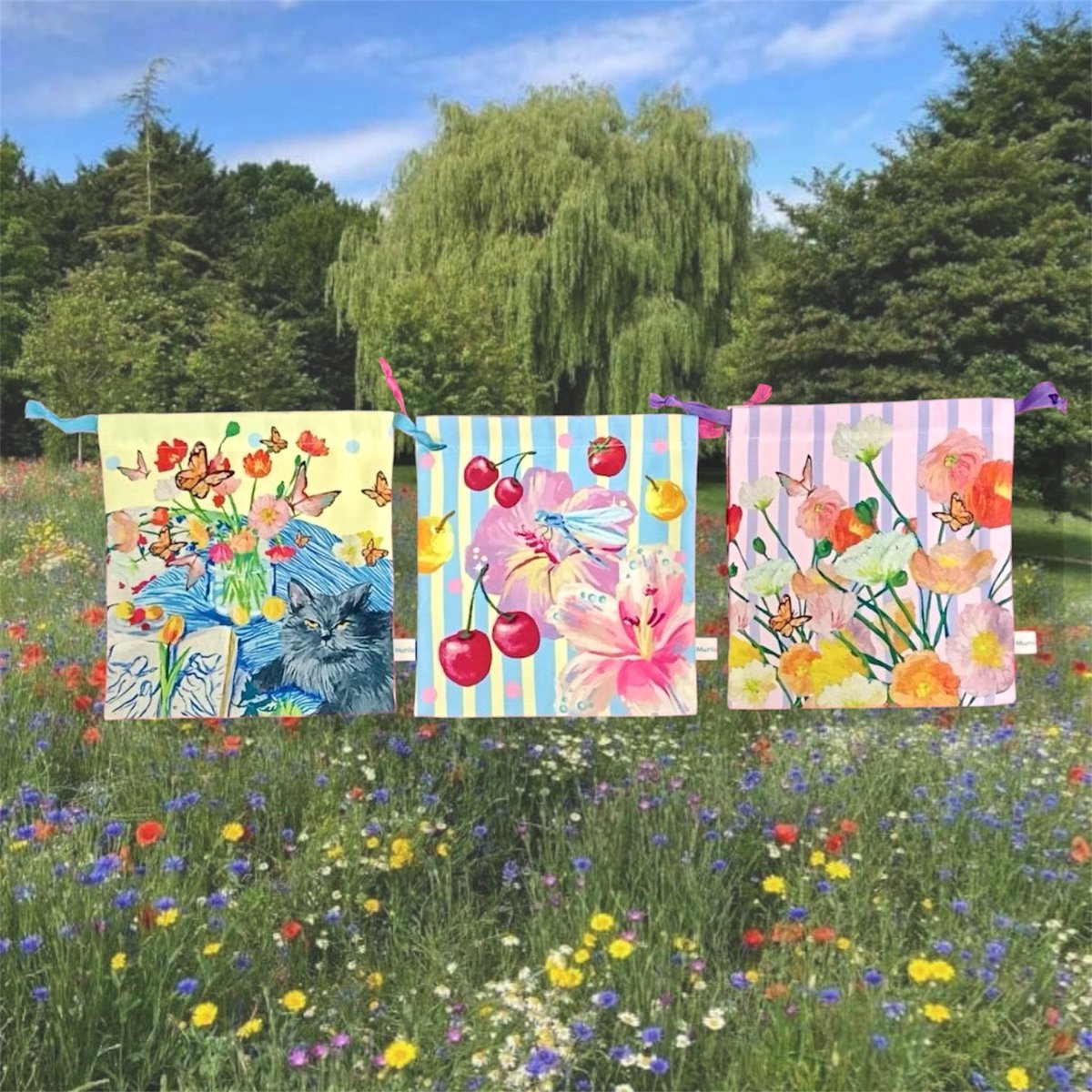 Love drawstring bag 💖
กระเป๋าหูรูด สุดแสนจะน่ารักคลอดแล้ว 
น่ารักมากก สีสวยสด
ขนาด 7.5 x8 นิ้ว จุของได้เยอะ 
มีทั้งหมด  3 love
🍒 Cherry love
🌸Flower love
🐱 Cat love
ราคาน่ารักเพียง 170 บาท

s.shopee.co.th/20q3LkGQDw
ทักDm หรือกดShopee ที่หน้าลิ้งค์ได้เลย