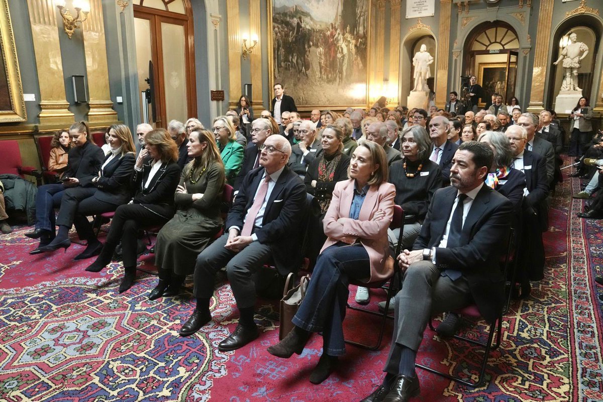 Las instituciones fuertes, el respeto a la ley y los límites constitucionales son garantías frente al populismo y el despotismo.

Recordar el legado de Tocqueville es hoy más necesario que nunca.

📚“𝐀𝐥𝐞𝐱𝐢𝐬 𝐝𝐞 𝐓𝐨𝐜𝐪𝐮𝐞𝐯𝐢𝐥𝐥𝐞. 𝐔𝐧 𝐥𝐢𝐛𝐞𝐫𝐚𝐥 𝐮́𝐧𝐢𝐜𝐨”