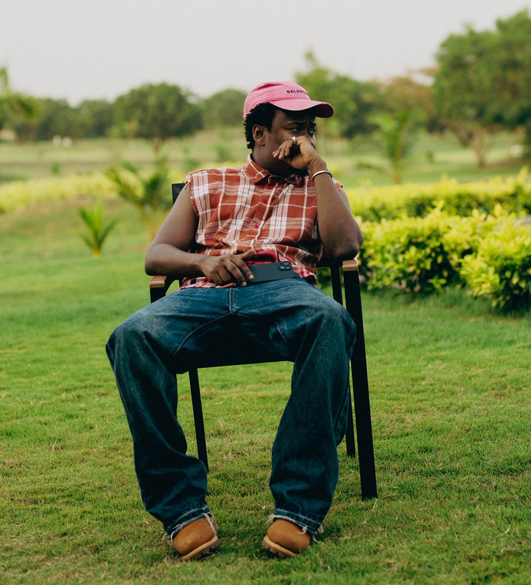 AzizRemedyGh's tweet image. Listen to what the CEO of Creative Director of Burniton Music Group ( @kaystudios1 )  is saying . 

He is just sharing some sweet  words of becoming your self 👍

#TheTorcherII