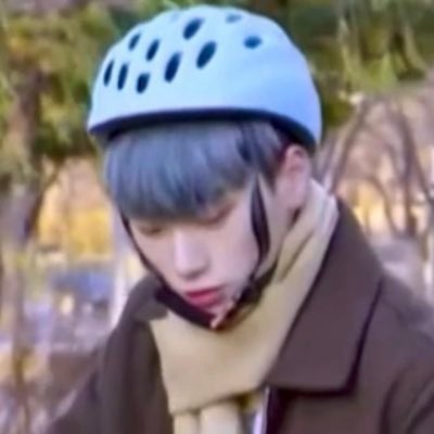 sannie in his safety helmets 😭 BITE SIZED