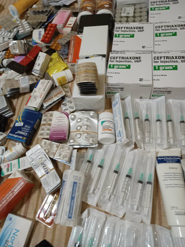 GHNordelo5's tweet photo. El proyecto "A Cuba hay que quererla" y los #CDRCuba agradecemos al Proyecto Hatuey, de EEUU, y a hermanos solidarios de Francia, Nicaragua, Costa Rica y México, por esta donación de medicamentos para el Hospital Pediátrico "Angel Arturo Aballí". 
#Cuba #TumbaElBloqueo https://t.co/qzQ8hgDGc8