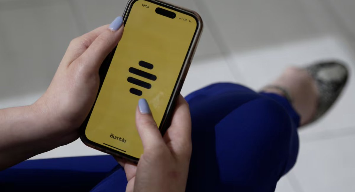 CBCHamilton's tweet image. A message from her match was 'like a robot had sent it.' How AI is changing online dating apps. cbc.ca/news/canada/ha… #HamOnt #Niagara #BurlOn