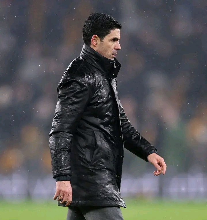 Alarsenalnews_'s tweet image. Reason why Arteta should leave Arsenal: 

Martinelli–Gyökeres–Madueke trio has never worked before. He keeps trying it.

Hincapie and Timber starting together has never worked before. He keeps trying it despite MLS, White and Calafiori rotting on the bench.

Both Rice and