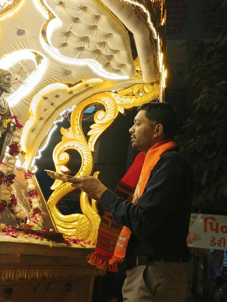 gaurangvekriya's tweet photo. हिन्दू हृदय सम्राट, युग प्रवर्तक एवं 'हिंदवी स्वराज' के संस्थापक छत्रपति शिवाजी महाराज की जयंती पर उन्हें कोटि-कोटि नमन। 

जय भवानी, जय शिवाजी! https://t.co/9hIa2VfX4K