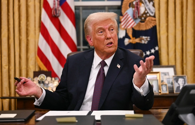 Le déficit commercial américain se creuse, atteignant l'un des plus importants depuis 1960.