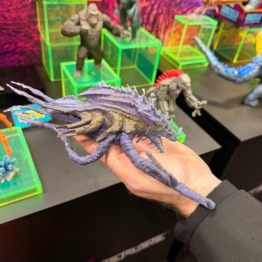 Godzilla1914189 たぶん、全長でもゴジラの方が大きいです(尾を抜いて